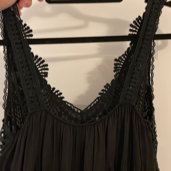 Beautiful Crochet/lace sheer tank top - Picture 3 of 3